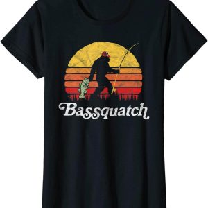 Fishing Funny T-Shirt Bassquatch Funny Bigfoot Outdoor Retro