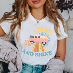 VW Camper Van T-Shirt Retro VW Van Hippie Bus 70s Style Tee