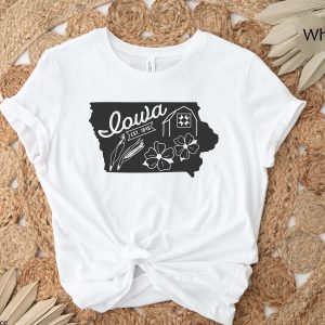 Iowa T Shirt The Hawkeye State Travel Gifts For You Shirt