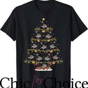Canada Goose T-Shirt Goose Bird Christmas Tree Trending