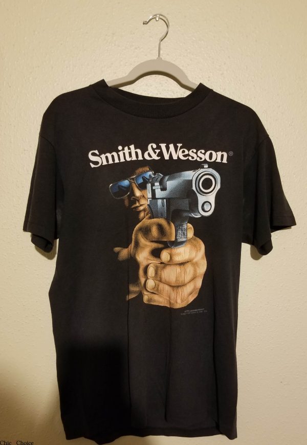 Smith And Wesson T-shirt Vintage Dont Give Up Freedom Or Die