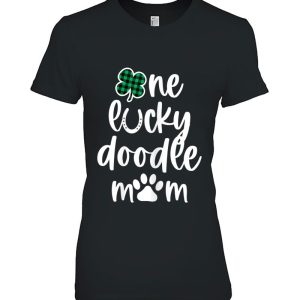 Funny Cute St Patricks Day Dog Lover One Lucky Doodle Mom
