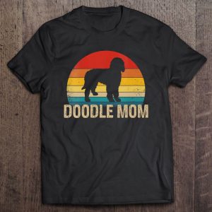 Womens Vintage Retro Goldendoodle – Doodle Mom V-Neck