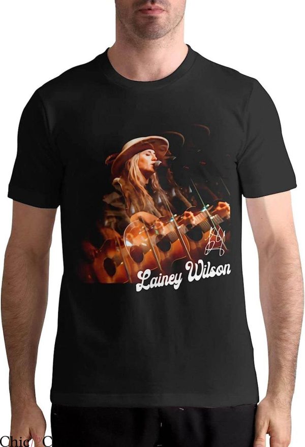 Lainey Wilson T-Shirt Playing And Singer In The Stage Music