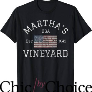 Marthas Vineyard T-Shirt American Flag USA Vintage T-Shirt