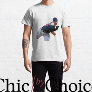 Spencer Strider T-Shirt Throwing The Ball T-Shirt NBA