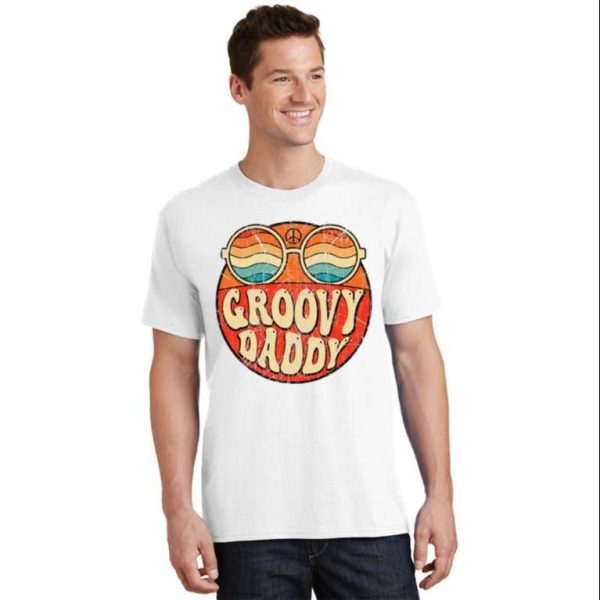 Groovy Daddy Aesthetic Nostalgia 1970’s Retro T-Shirt – The Best Shirts For Dads In 2023 – Cool T-shirts