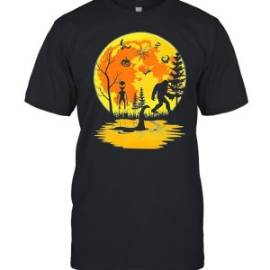 Bigfoot With Alien Loch Ness Monster Halloween T-shirt