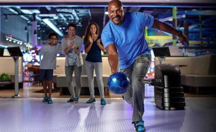 Perfect Your Game: A Guide On What To Wear When Bowling 8 what to wear when bowling