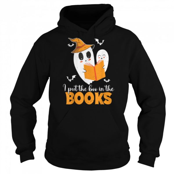 I Put The Boo In The Books Halloween Ghost Library Worker Lo T-Shirt B0BHJC9YLB