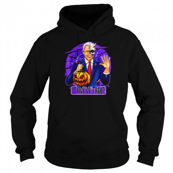 Joe Biden hold Pumpkin Trick or Treat Halloween T-Shirt