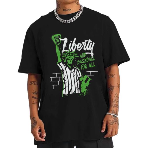 Liberty Statue Graffiti Baseball T-shirt