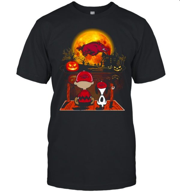 Snoopy and Charlie Brown Pumpkin Arkansas Razorbacks Halloween Moon shirt