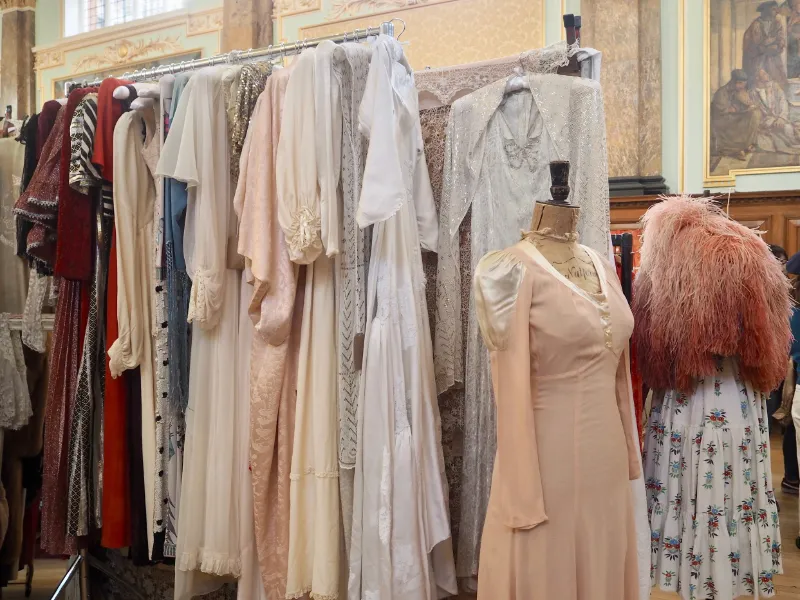 Styling With Nostalgia And The Charm Of Yesteryears: What Is Vintage Clothing? 20 what is vintage clothing