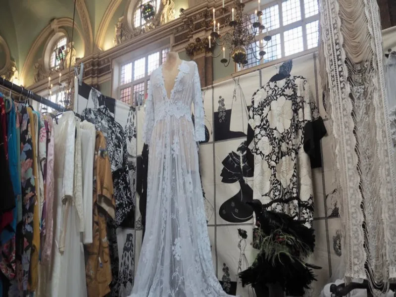 Styling With Nostalgia And The Charm Of Yesteryears: What Is Vintage Clothing? 42 what is vintage clothing
