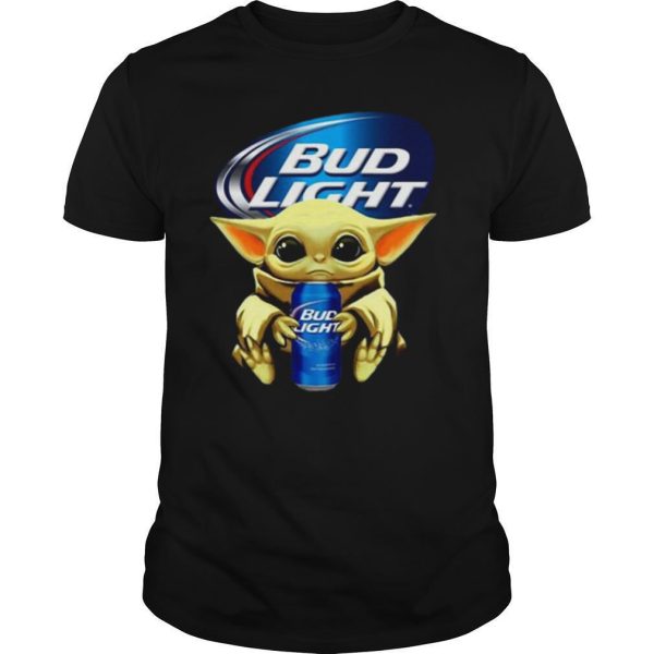 Baby Yoda Hug Bud Light Budweiser Star Wars Mandalorian shirt