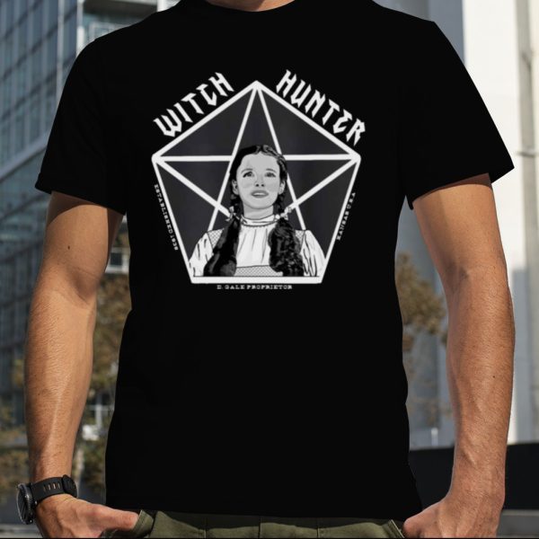 Dorothy Gale Witch Hunter Black & White shirt