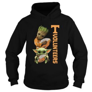 Baby Groot And Yoda Hug Tennessee Volunteers shirt Baby Groot And Yoda Hug Tennessee Volunteers shirt
