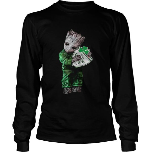 Baby Groot hug SpVgg Greuther Frth shirt