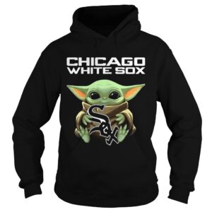 Baby Yoda Hug Chicago White Sox shirt Baby Yoda Hug Chicago White Sox shirt