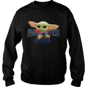 Baby Yoda Hug New England Patriots shirt 2 Baby Yoda Hug New England Patriots shirt 3