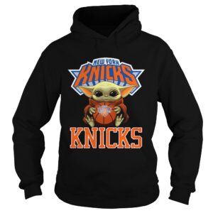Baby Yoda Hug New York Knicks shirt Baby Yoda Hug New York Knicks shirt