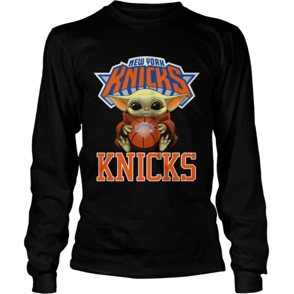 Baby Yoda Hug New York Knicks shirt