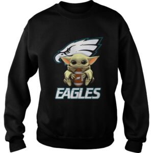 Baby Yoda Hug Philadelphia Eagles shirt 2 Baby Yoda Hug Philadelphia Eagles shirt 3