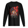 It Pennywise holding balloon Chicago Cubs shirt