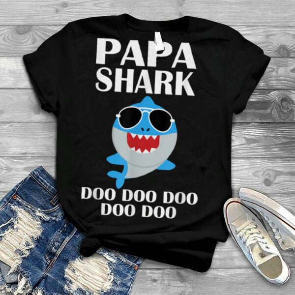 Papa Shark Shirt Doo Doo Doo Fathers Day Papa Christmas Gift T Shirt