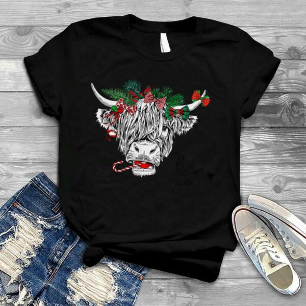 Be Merry And Bright Christmas Highland Cow Farming Farmer T Shirt