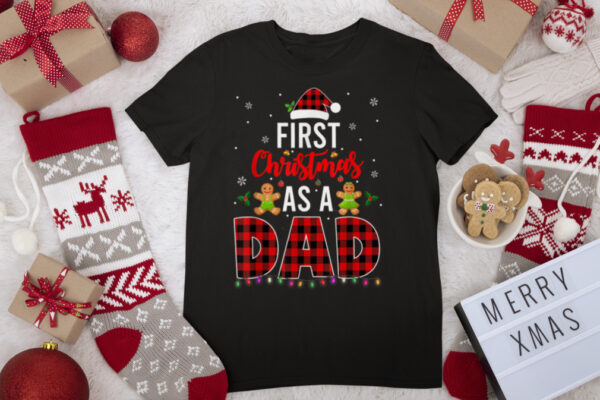 First Christmas As A Dad Pregnancy Announcement Plaid T Shirt