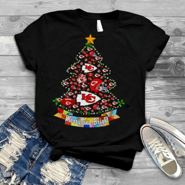 Kansas City Chiefs Christmas tree Merry and Bright shirt