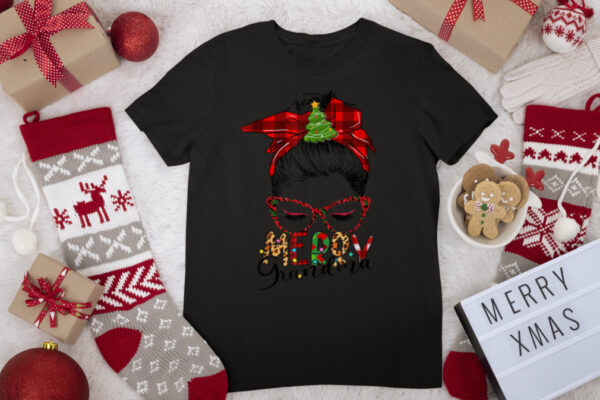 Merry Grandma Messy Bun Plaid Leopard Print Christmas Pajama T Shirt