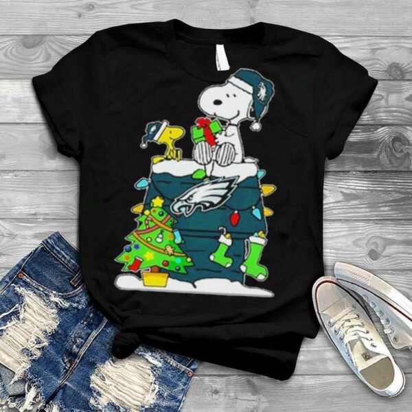 Snoopy Philadelphia Eagles Christmas shirt