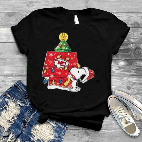 Snoopy Santa Hat Kansas City Chiefs Christmas 2022 shirt