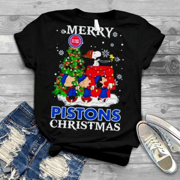 Snoopy and Friends Merry Detroit Pistons Christmas shirt