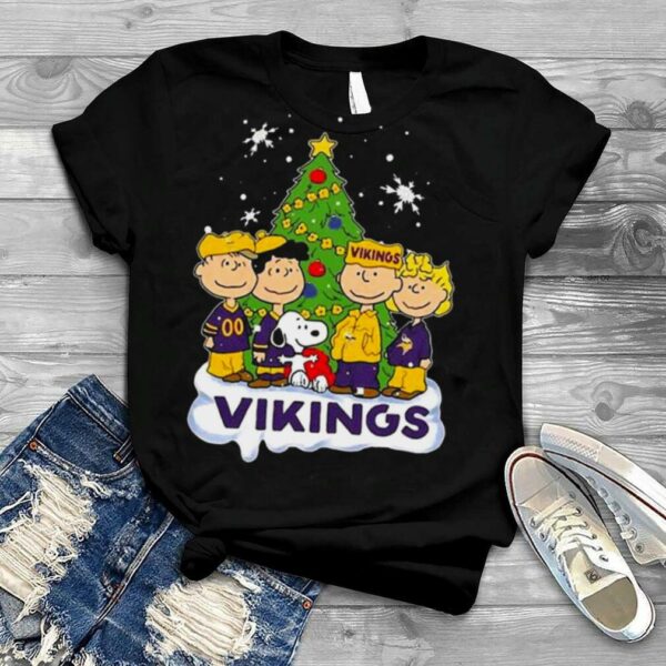 Snoopy the Peanuts Minnesota vikings Christmas elf themed Shirt