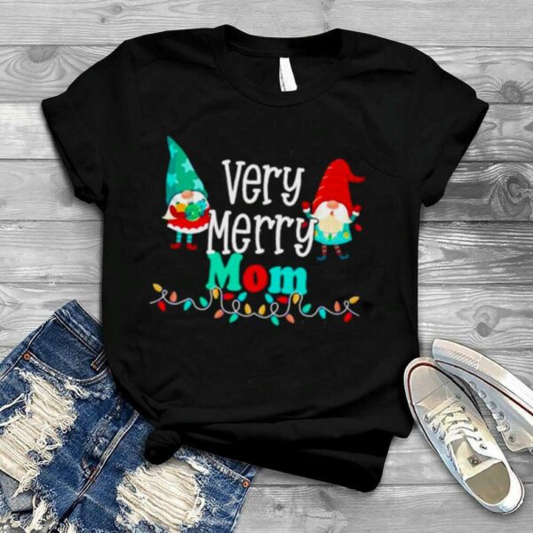 Very merry mom Gnomes and colorful string lights christmas t shirt