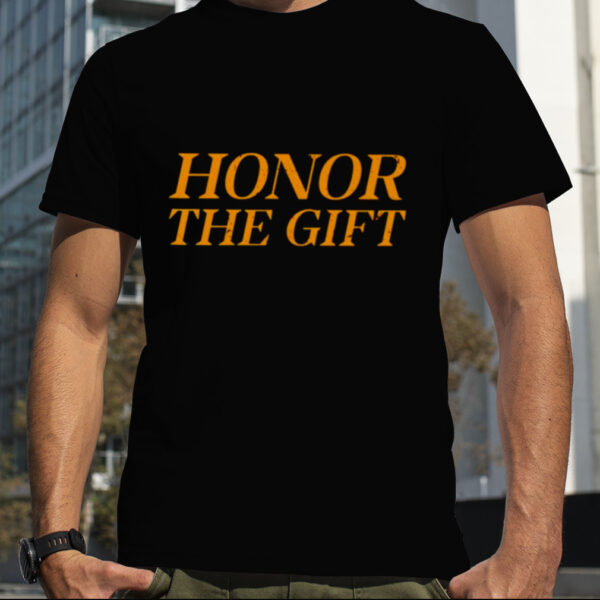 Kehlani wearing honor the gift shirt