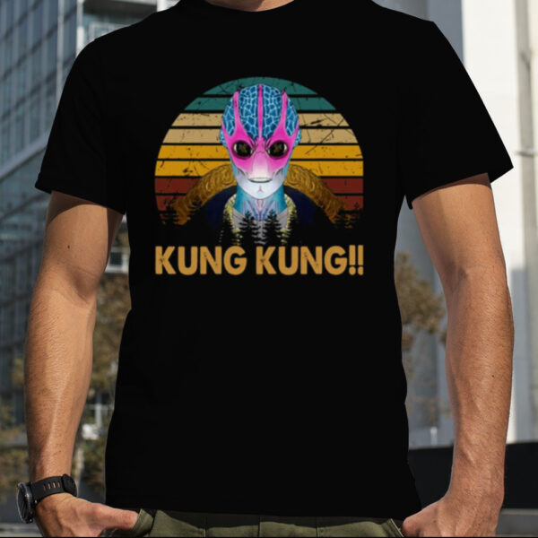 Vintage Kung Kung Resident Alien Design shirt