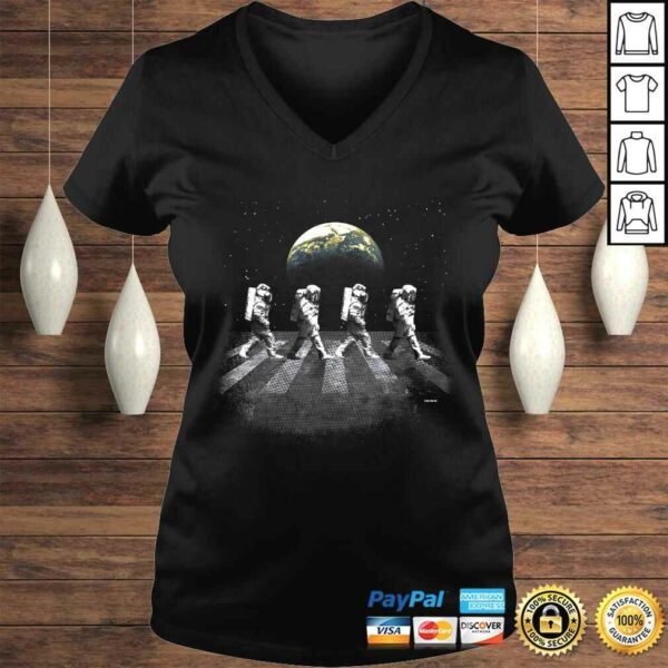 Astronauts in Walking in Space Earth Moon T-shirt