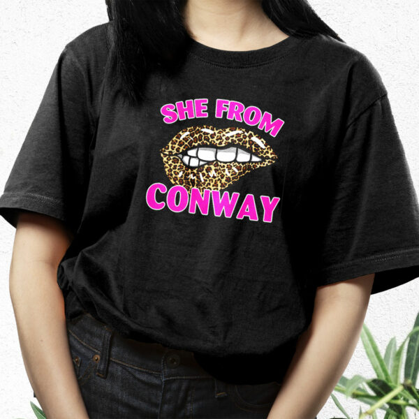 She From Conway Arkansas 90S Trendy T Shirt