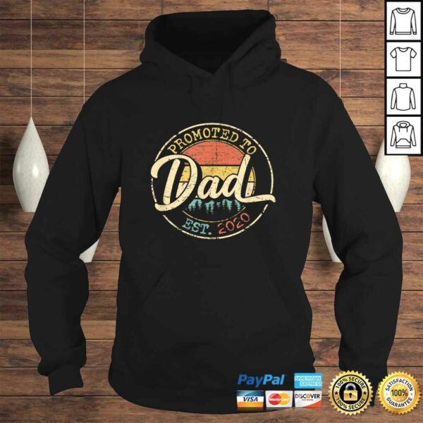 Mens Promoted to Dad Est 2020 Funny First Time New Dad Gift Retro TShirt