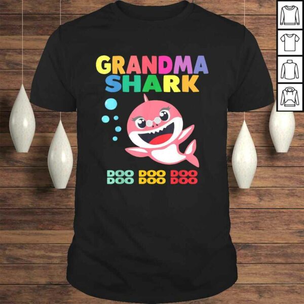 Official Grandma Shark Shirt Doo Doo Halloween Costume Christmas TShirt