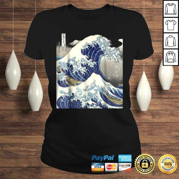 Official vintage Japanese tattoo art kanagawa the great wave TShirt Gift