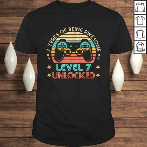 Vintage 7th Birthday Level 7 Unlocked Funny Gamer TShirt