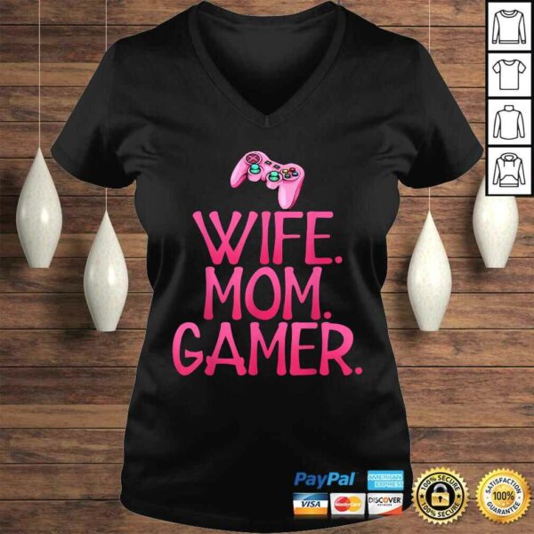 Wife mom gamer Gift for gaming wife and mom TShirt