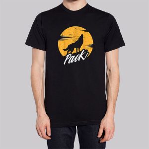 90s Vintage the Wolf Sweatshirt 3