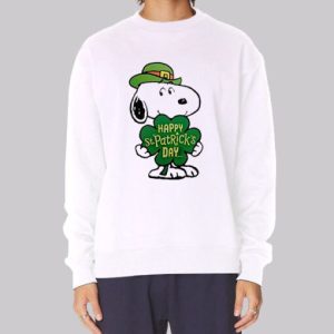 Happy St Patricks Day Snoopy Hug Irish Sweatshirt 4